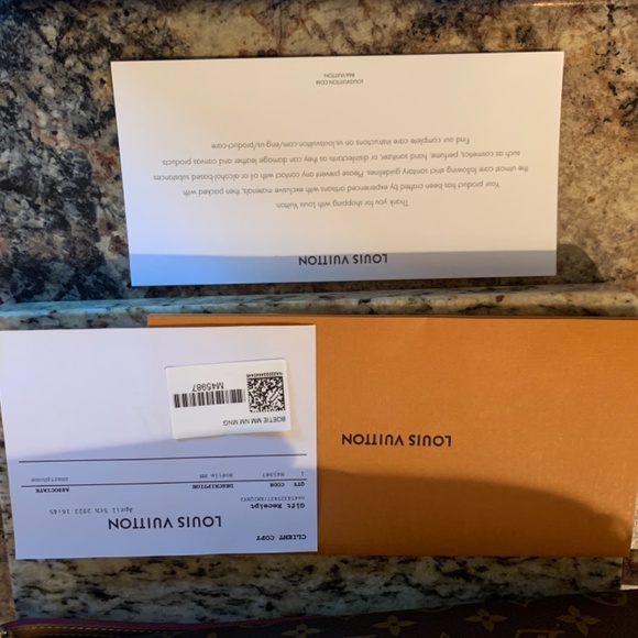 Authentic Louis Vuitton Boetie MM monogram bag like new - Picture 10 of 10